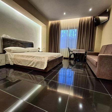 Citycenterhotel Shkodër 외부 사진