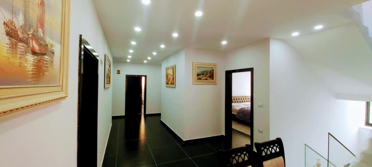 Citycenterhotel Shkodër 외부 사진