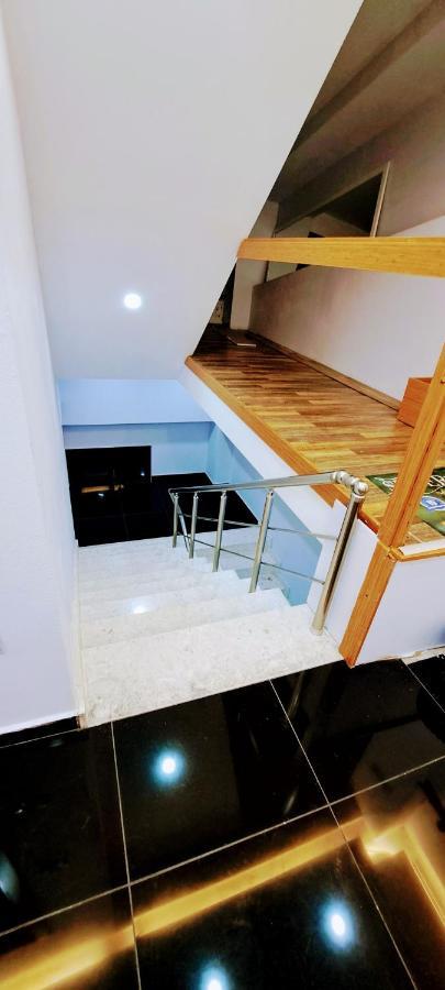 Citycenterhotel Shkodër 외부 사진