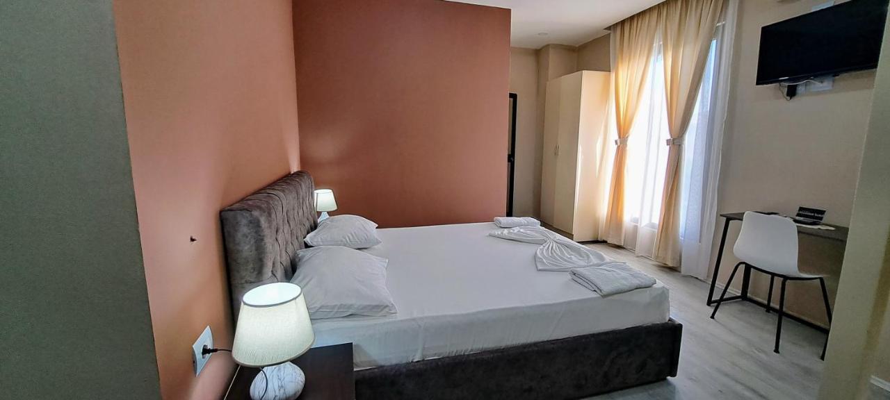 Citycenterhotel Shkodër 외부 사진