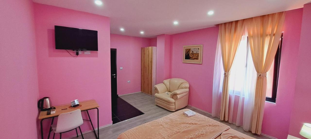 Citycenterhotel Shkodër 외부 사진