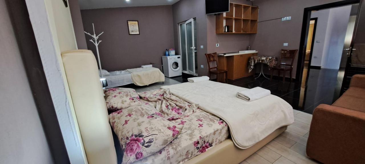 Citycenterhotel Shkodër 외부 사진