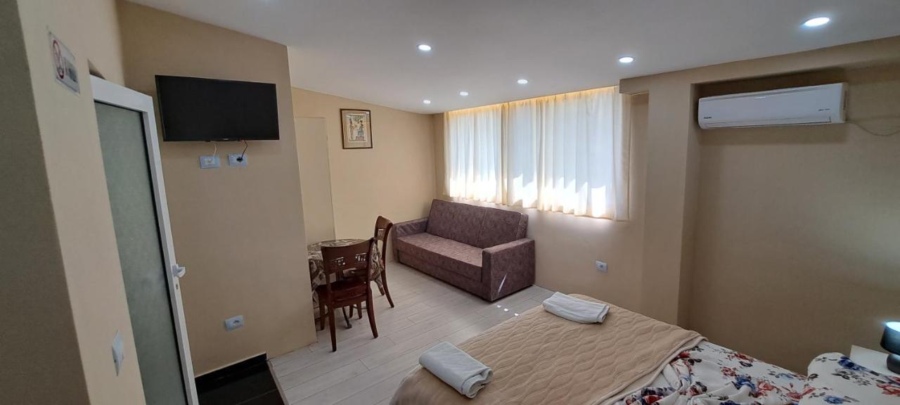 Citycenterhotel Shkodër 외부 사진