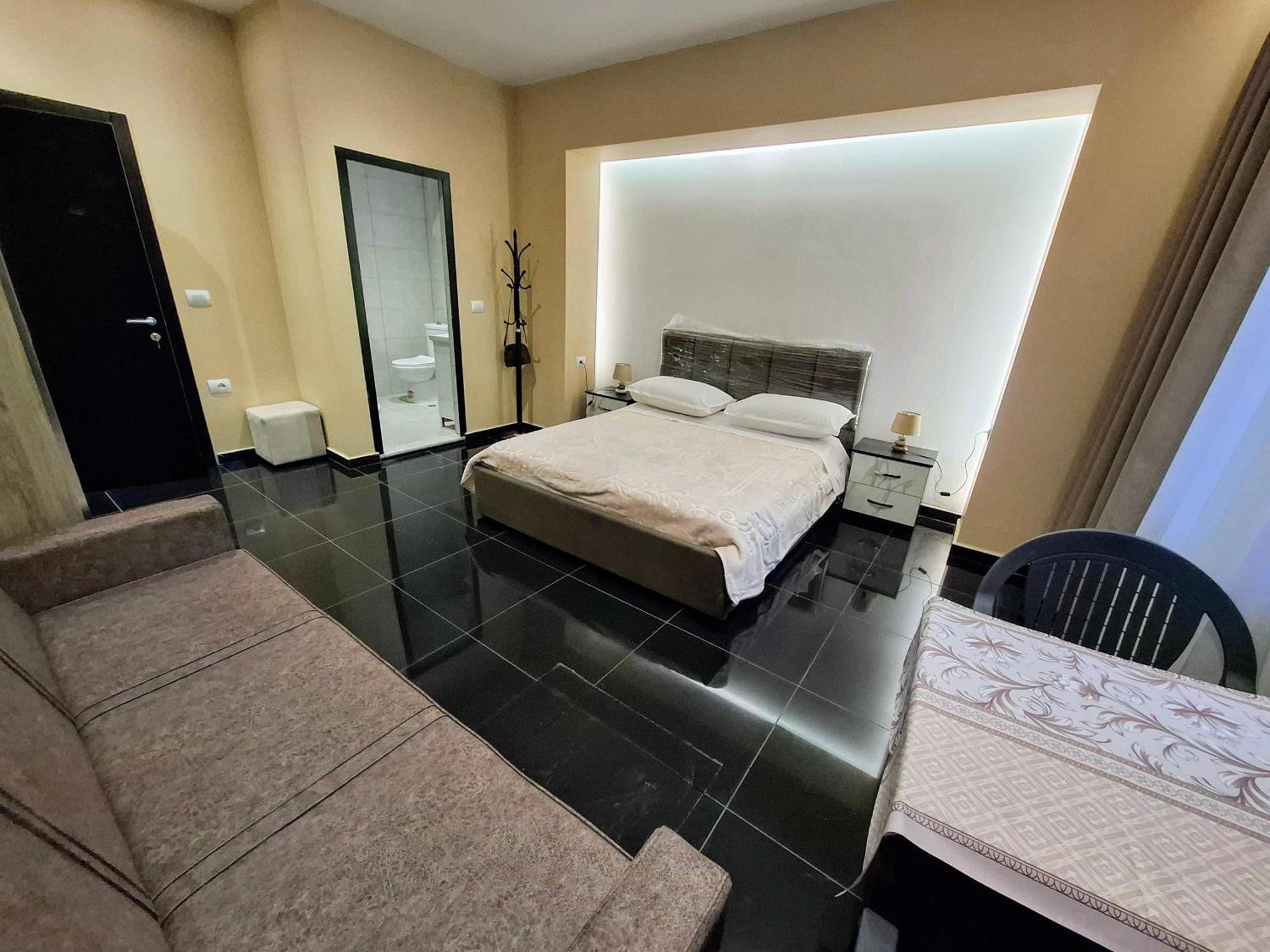 Citycenterhotel Shkodër 외부 사진